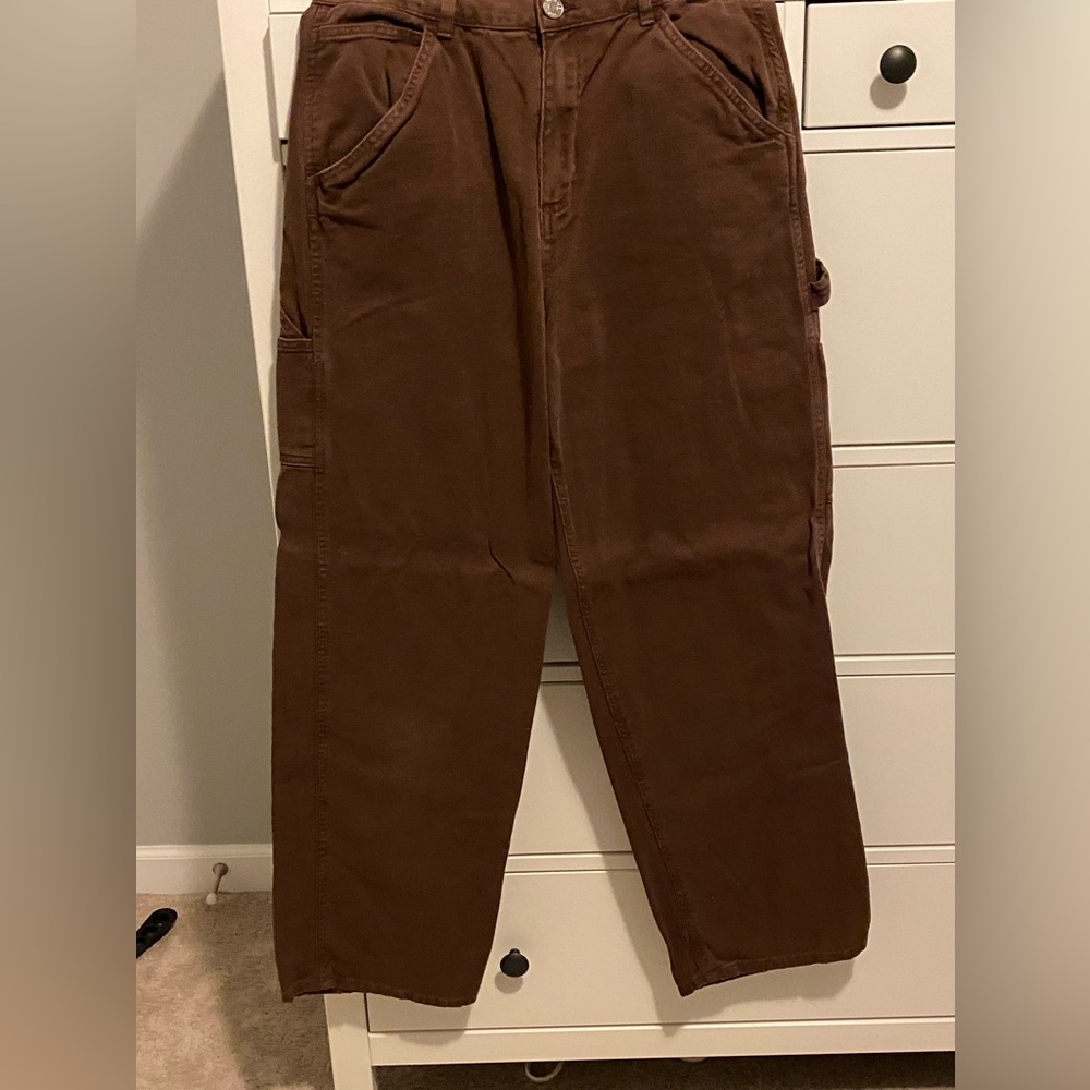 Brown cargos